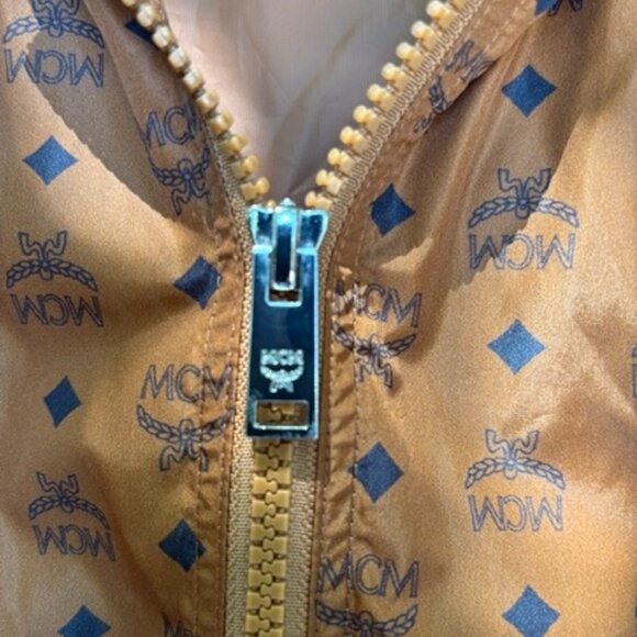 MCM Sam Pen Raincoat - Picture 8 of 10